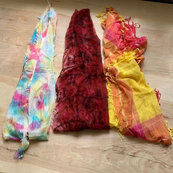 Bundle of Fashion Scarves - Picture 1 of 8
